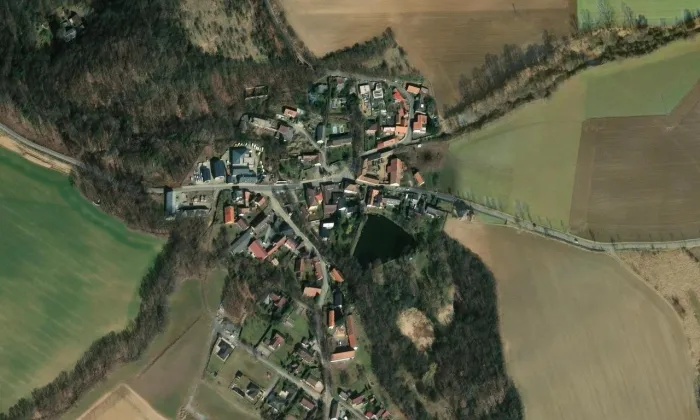 kaple Neposkvrněného početí Panny Marie (Kuří) – letecký pohled