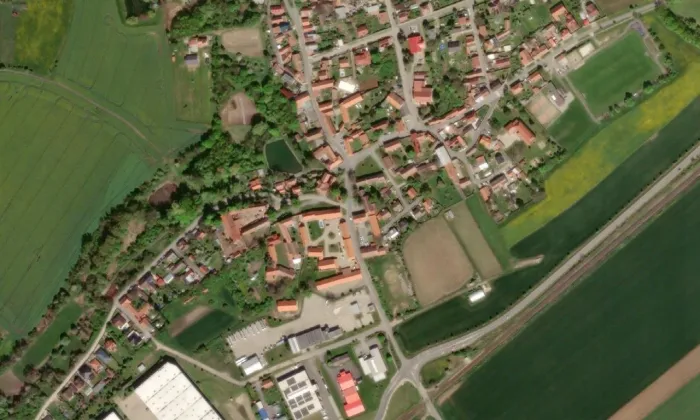 kaple Panny Marie (Dobrovíz) – letecký pohled