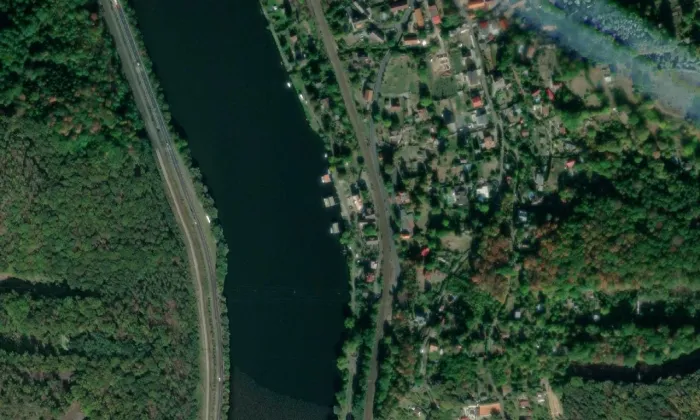kaple Povýšení svatého Kříže v Brné – letecký pohled