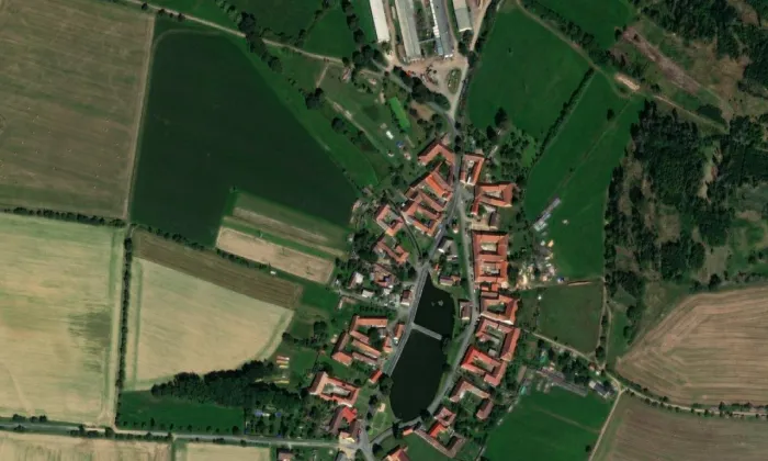 Kaple svatých Cyrila a Metoděje – letecký pohled