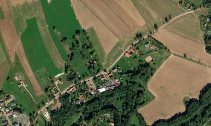 Kaple svatého Jana Křtitele (Deštná) – letecký pohled
