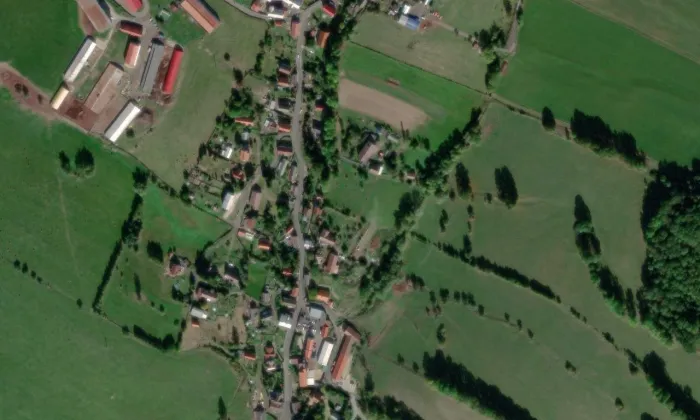 kaple svatého Jana Nepomuckého (Dobrná) – letecký pohled