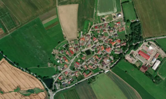 Kaple svatého Jana Nepomuckého (Stáj) – letecký pohled