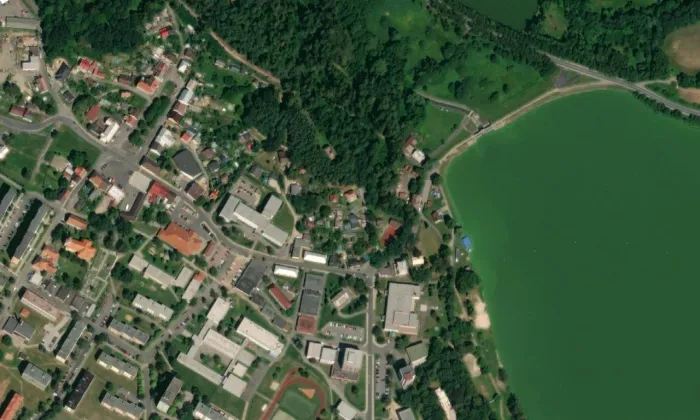 kaple svatého Jana Nepomuckého (Stráž pod Ralskem) – letecký pohled
