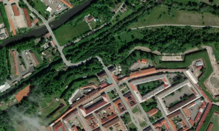 kaple svatého Jiljí (Josefov) – letecký pohled