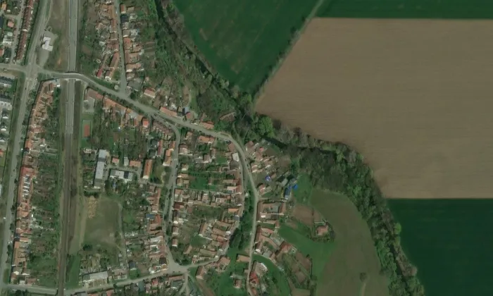 kaple svatého Václava (Holasice) – letecký pohled