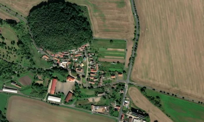 kaple svatého Vavřince (Mirošovice) – letecký pohled