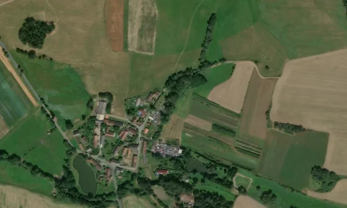 kaple v Domažličkách – letecký pohled