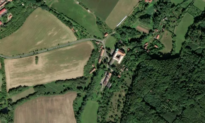 Klášter Dolní Ročov – letecký pohled