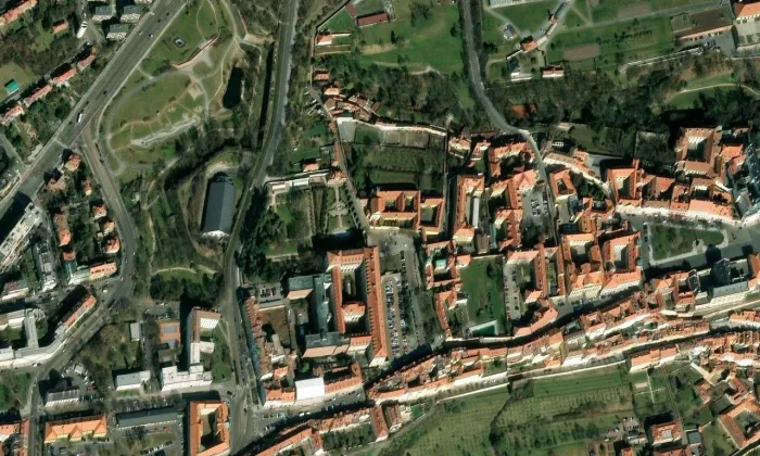 Klášter kapucínů na Hradčanech – letecký pohled