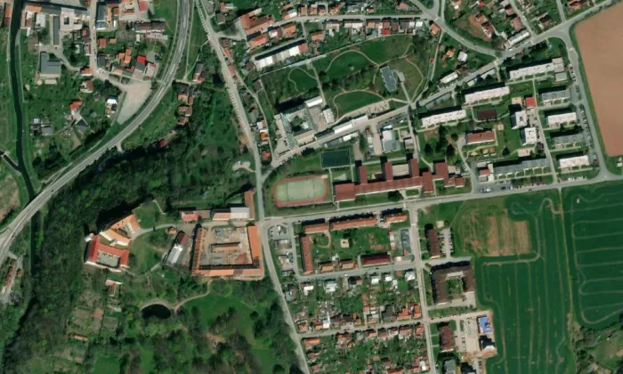 klášter milosrdných bratří (Letovice) – letecký pohled