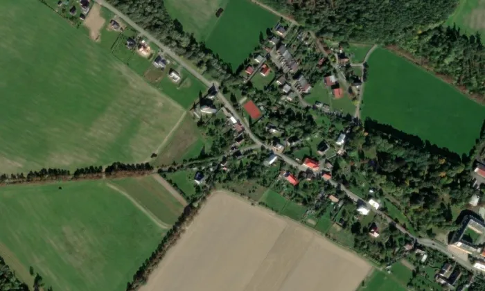 Kostel Archanděla Michaela (Hošťálkovy) – letecký pohled