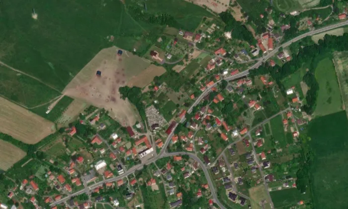 Kostel Nalezení svatého Kříže (Rybí) – letecký pohled