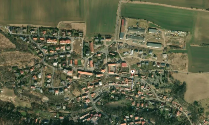 Kostel Nanebevzetí Panny Marie (Únětice) – letecký pohled