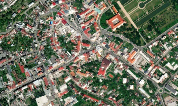 Kostel Nanebevzetí Panny Marie (Holešov) – letecký pohled
