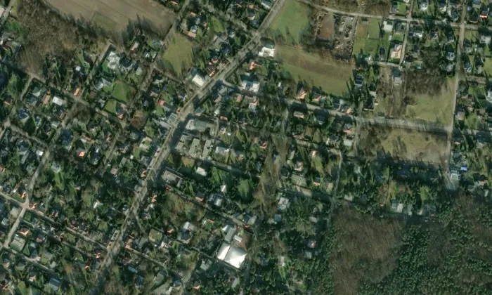 Kostel Nanebevzetí Panny Marie (Klánovice) – letecký pohled