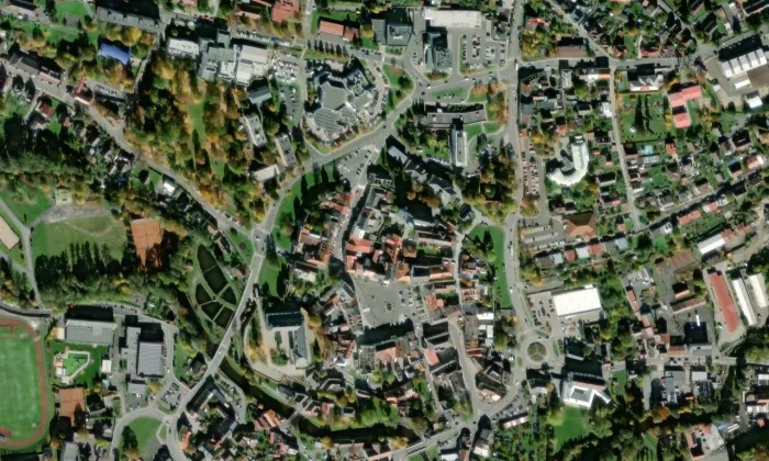 Kostel Nanebevzetí Panny Marie (Tachov) – letecký pohled