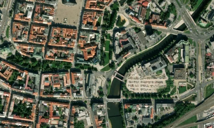 kostel Nanebevzetí Panny Marie (Vnitřní Město) – letecký pohled