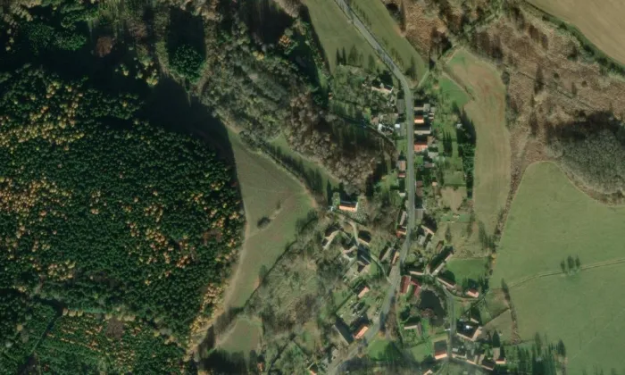 kostel Narození Panny Marie (Kotouň) – letecký pohled