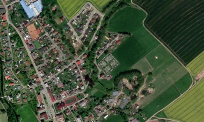 Kostel Navštívení Panny Marie (Velké Poříčí) – letecký pohled