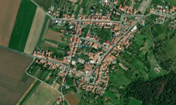 kostel Nejsvětější Trojice (Lažánky) – letecký pohled