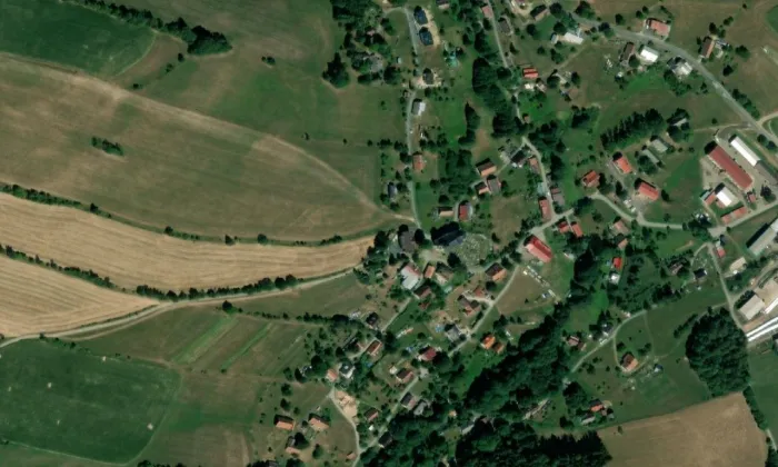 Kostel Nejsvětější Trojice (Roprachtice) – letecký pohled