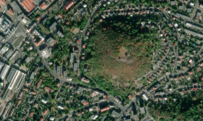 Kostel Nejsvětější Trojice (Střekov) – letecký pohled