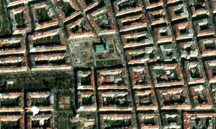 Kostel Nejsvětějšího Srdce Páně v Praze – letecký pohled