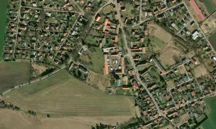 kostel Panny Marie (Úhonice) – letecký pohled