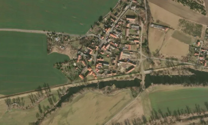 Kostel Povýšení svatého Kříže (Vrbno) – letecký pohled