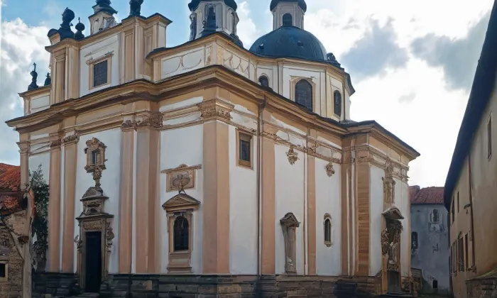 Kostel Povýšení svatého Kříže v Děčíně – historical