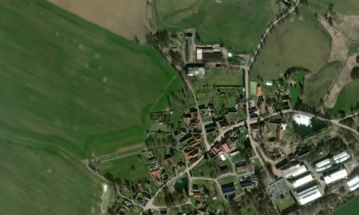 Kostel Rozeslání svatých Apoštolů (Smilovy Hory) – letecký pohled