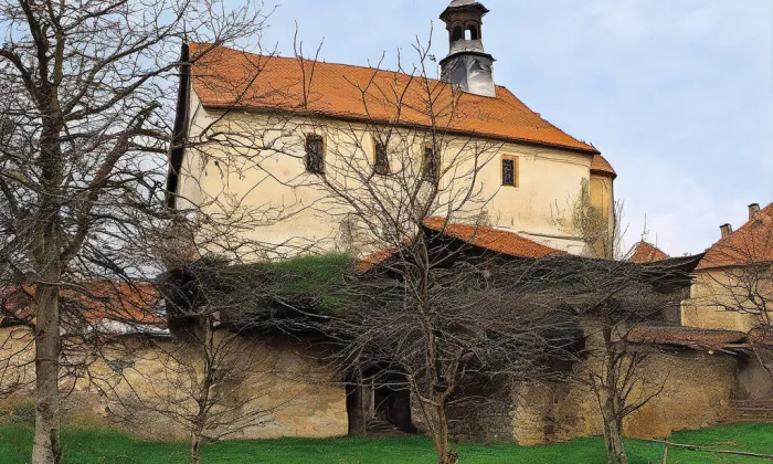 kostel Stětí svatého Jana Křtitele (Cvrčovice) – historical