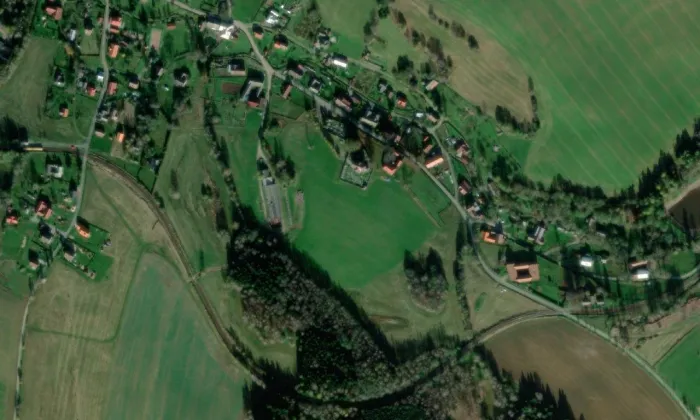 kostel svaté Anny (Pustá Kamenice) – letecký pohled