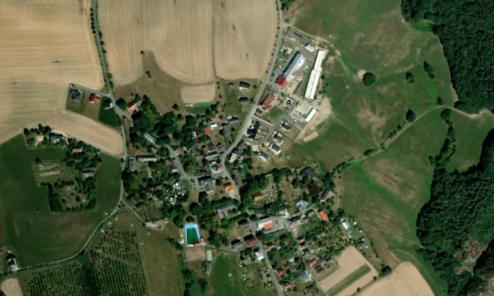 Kostel svaté Kateřiny (Vlastibořice) – letecký pohled