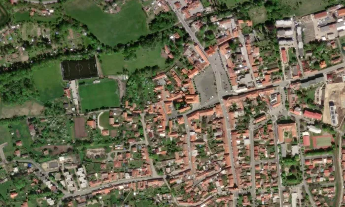 Kostel svaté Kateřiny Alexandrijské (Velvary) – letecký pohled