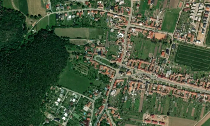 kostel svaté Markéty (Moravské Knínice) – letecký pohled