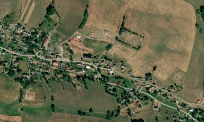 Kostel svatých Andělů strážných (Vidochov) – letecký pohled