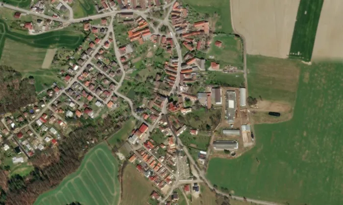 Kostel svatých Petra a Pavla (Hosín) – letecký pohled