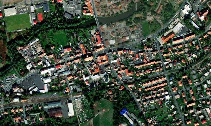 Kostel svatého Apolináře (Velké Předměstí) – letecký pohled