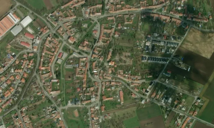 kostel svatého Augustina (Syrovice) – letecký pohled