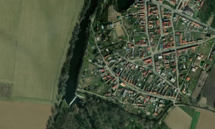 kostel svatého Bartoloměje (Krhovice) – letecký pohled