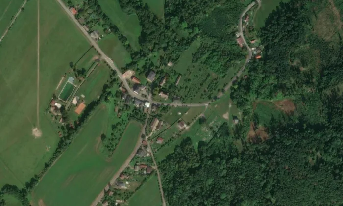 Kostel svatého Bartoloměje (Lanžov) – letecký pohled