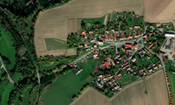 kostel svatého Bartoloměje (Pošná) – letecký pohled