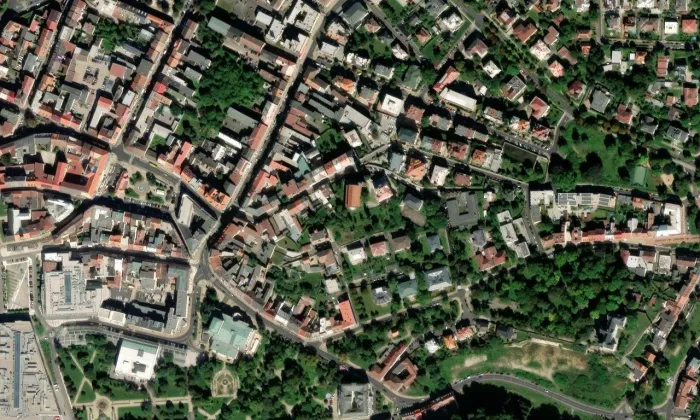 kostel svatého Bartoloměje v Teplicích – letecký pohled