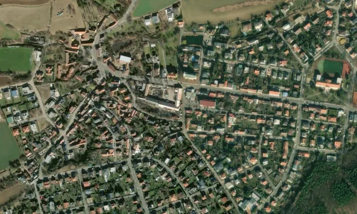 Kostel svatého Cyrila a Metoděje (Nebušice) – letecký pohled