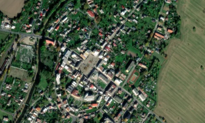 kostel svatého Františka z Assisi ve Vidnavě – letecký pohled