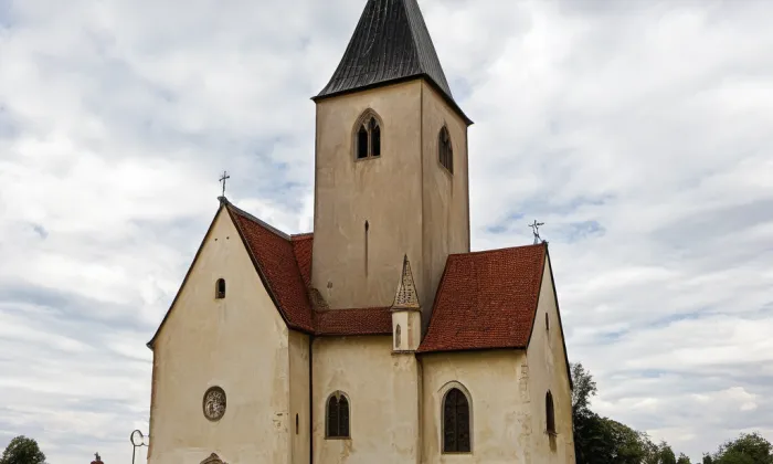 Kostel svatého Jakuba (Chvojen) – historical