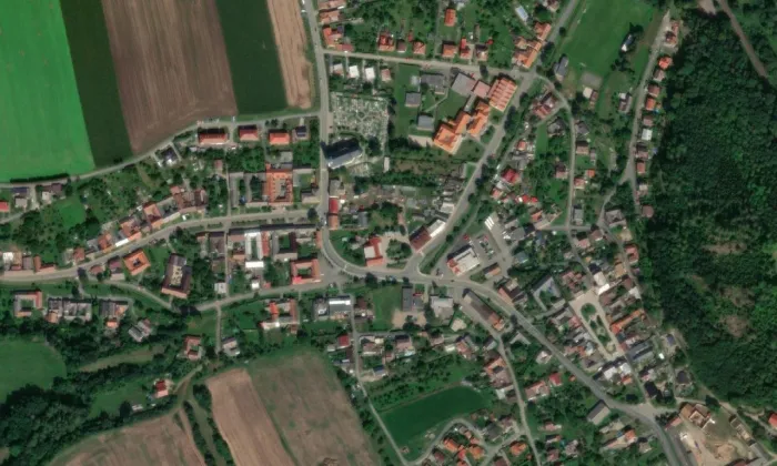 kostel svatého Jakuba Staršího (Městečko Trnávka) – letecký pohled