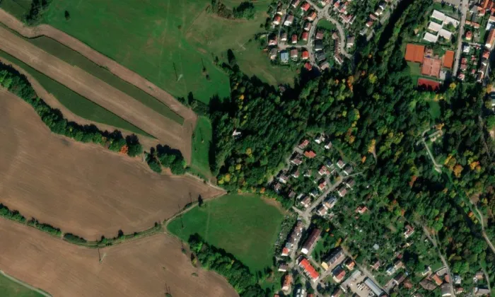 kostel svatého Jakuba v Jindřichově Hradci – letecký pohled